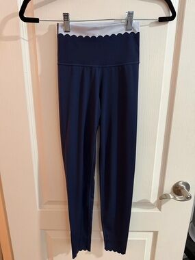 Aerie High Waisted Blue Scalloped Leggings